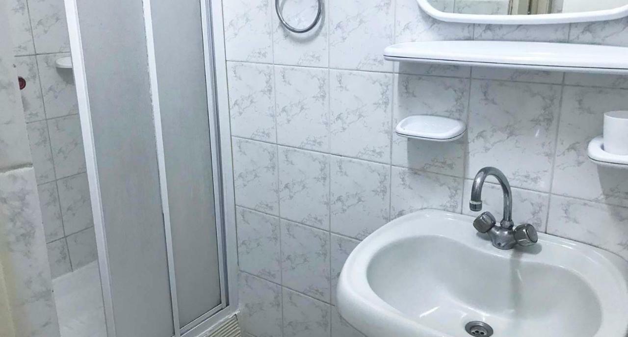 Kozatsky On Antonova Hotel Kijev Kültér fotó
