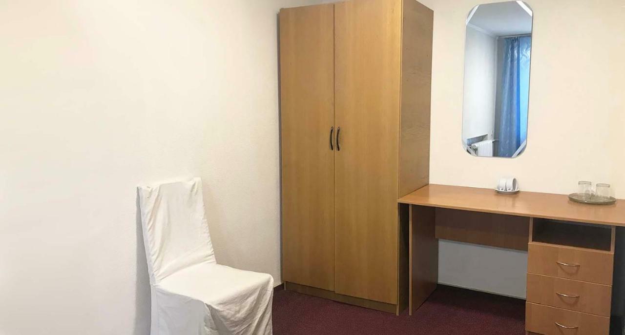Kozatsky On Antonova Hotel Kijev Kültér fotó