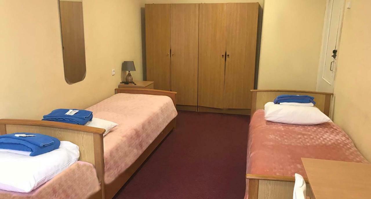 Kozatsky On Antonova Hotel Kijev Kültér fotó