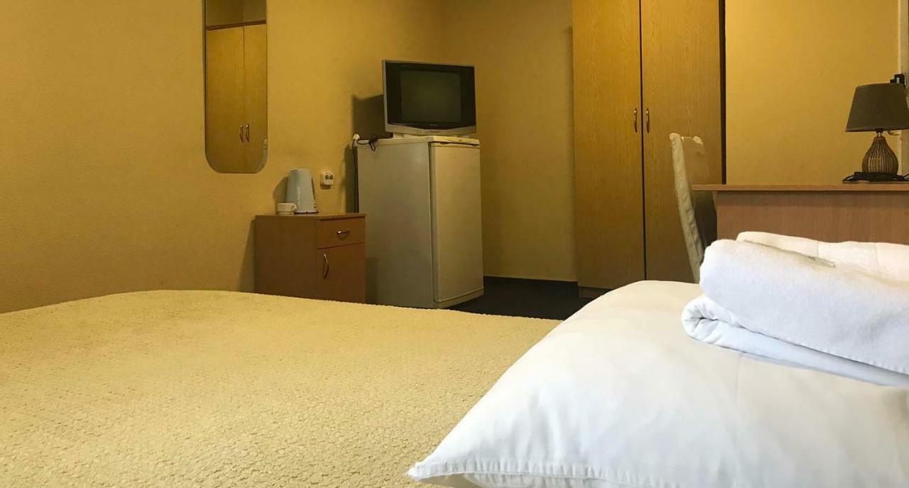 Kozatsky On Antonova Hotel Kijev Kültér fotó
